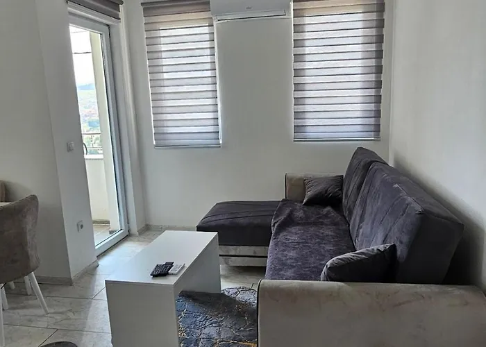 Rejjan 公寓 新帕扎尔